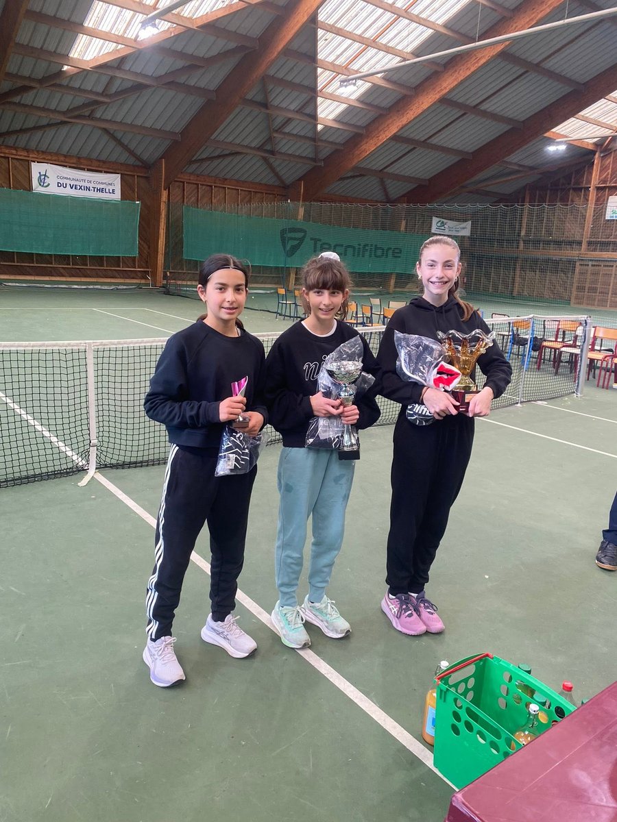 Podium filles TINT 2026